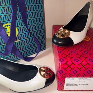 Tory Burch Chelsea 50mm Cap Toe Pump Black/Ivory Sz 7 w/Box & Dust Bag